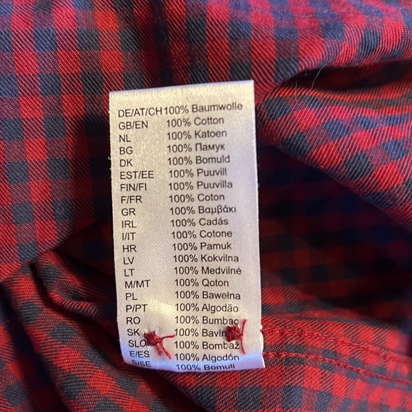 FC Bayern Munich Long Sleeve Button Up Shirt Europe Exclusive - Picture 7 of 7